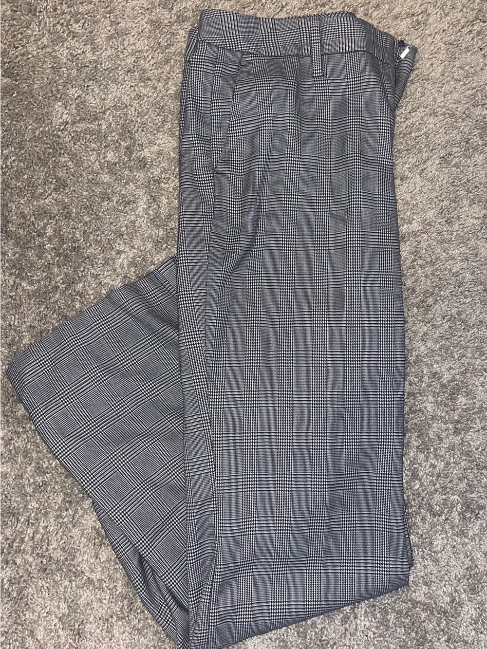 GAP Men's Black and Gray Glen Plaid Dress Pants